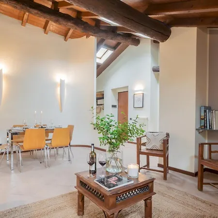Apartment Plinio 10 By Rent *