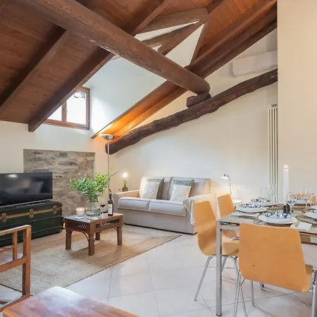 Plinio 10 By Rent Como