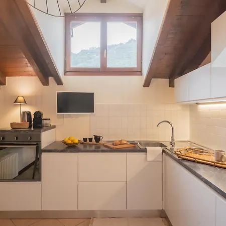 Plinio 10 By Rent Apartment *