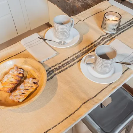 Plinio 10 By Rent كومو