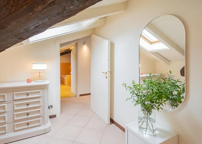 Plinio 10 By Rent アパート