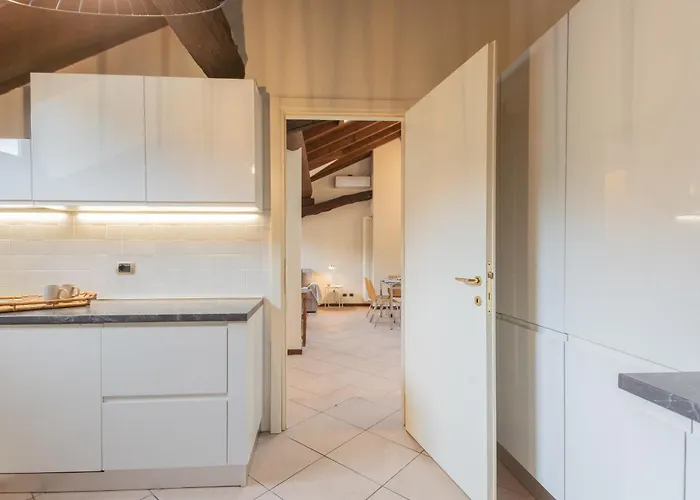 Plinio 10 By Rent アパート