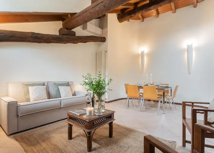 アパート Plinio 10 By Rent コモ