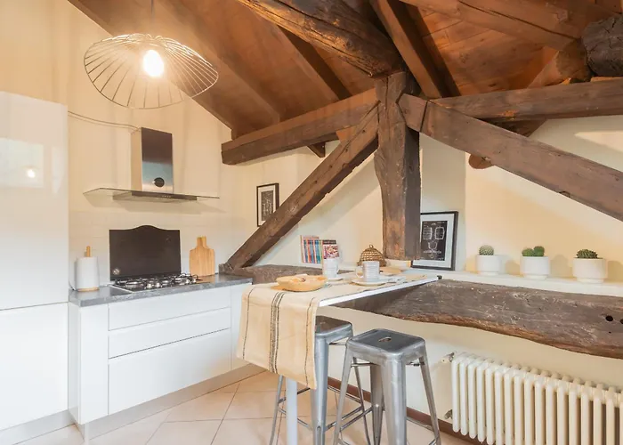 Plinio 10 By Rent アパート