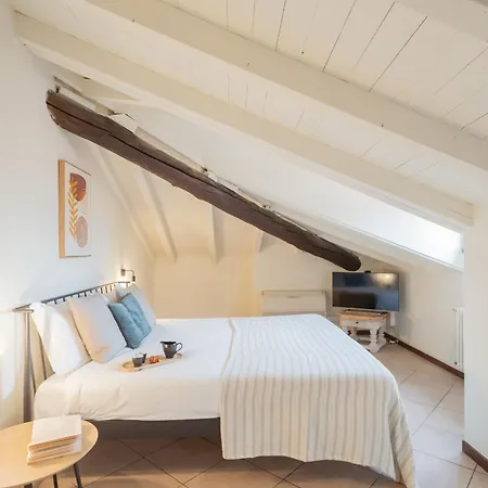 Plinio 10 By Rent Appartement *