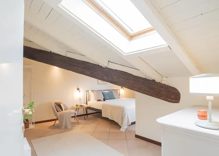 Plinio 10 By Rent Como