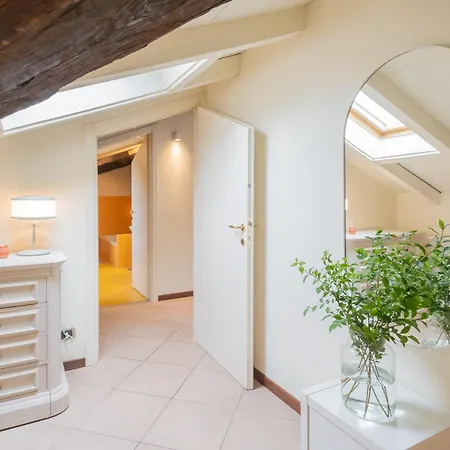 Plinio 10 By Rent Apartman